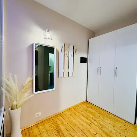 Edi Center * Shkodra