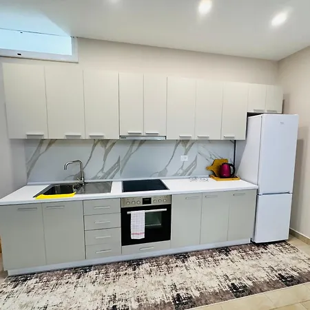 Edi Center Apartment Shkoder