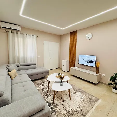 Edi Center Apartment